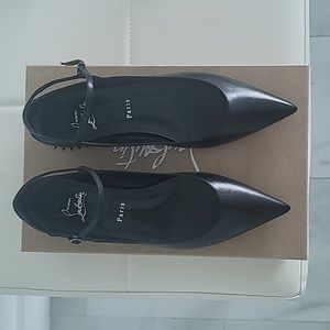 NWOT Christian Louboutin Spike Flats